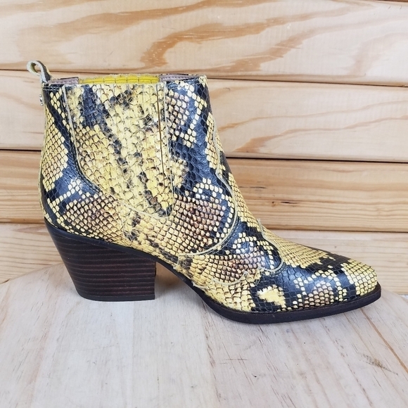 Leather Snake Print Western Ankle Boots 6 US Booties Slip-on NEW Sam Edelman - Picture 7 of 10